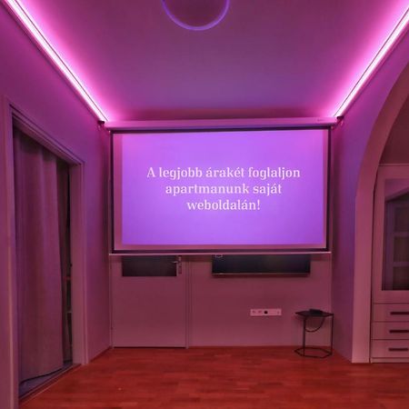 Cinemapartman Eger Eksteriør bilde